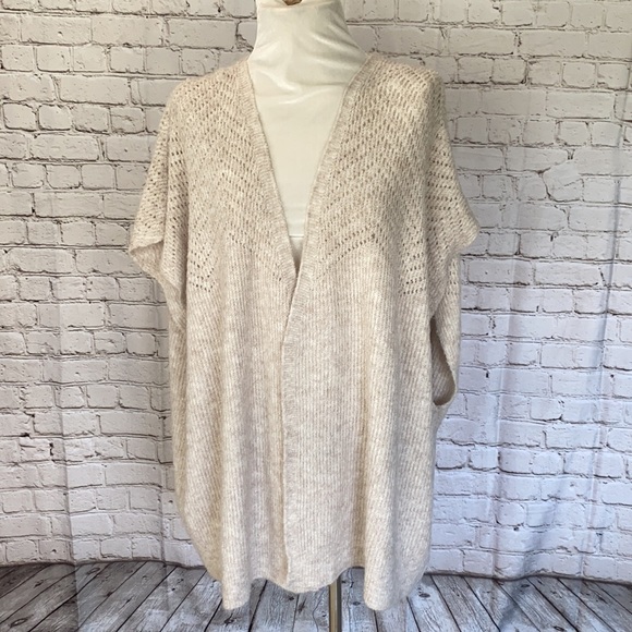 Anothropogie Sleeveless Cardigan sweater - Picture 2 of 9